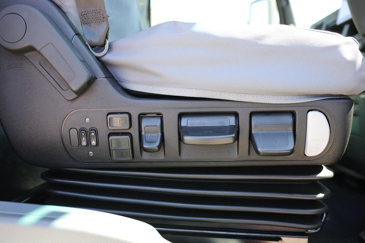 2025 Isuzu Fvz 260-300 image 32