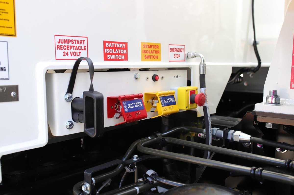 2025 Isuzu Fvz 260-300 6X4 Service Module image 11