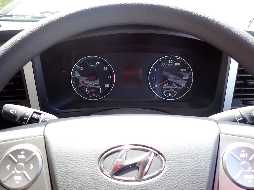 2025 Hyundai Ex8 Elwb image 17