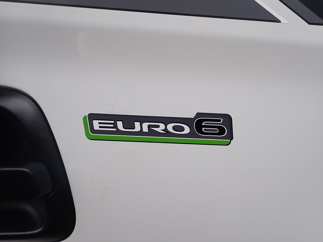 2025 Hyundai Ex10 Lwb image 16