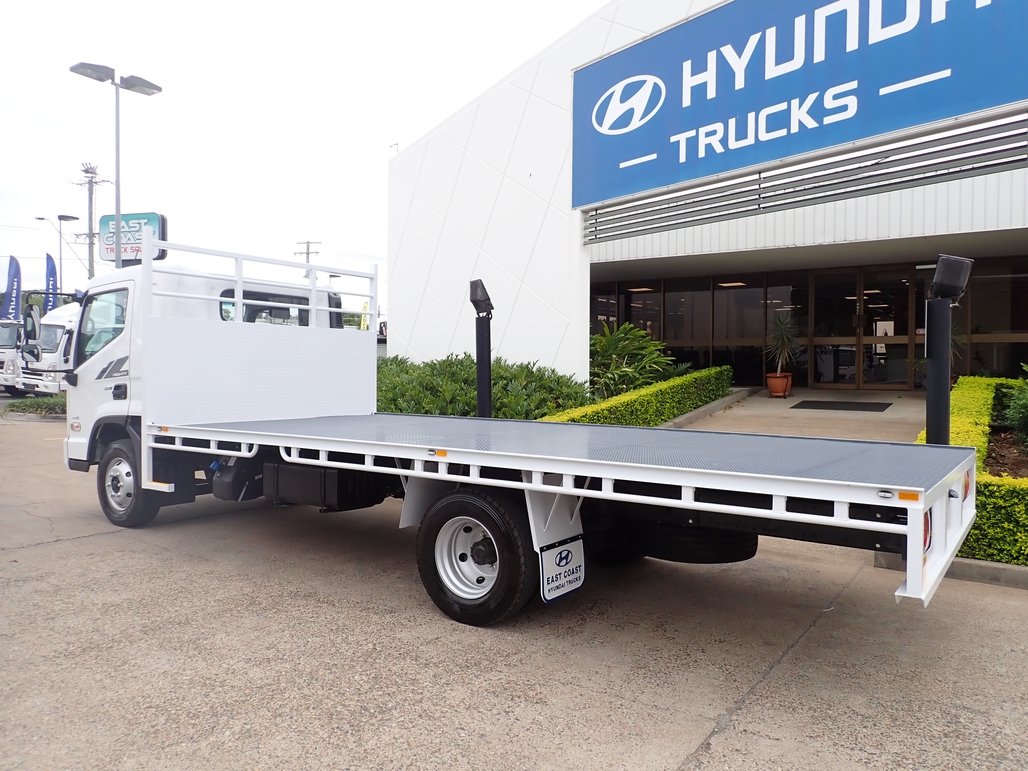 2025 Hyundai Ex10 Lwb image 3