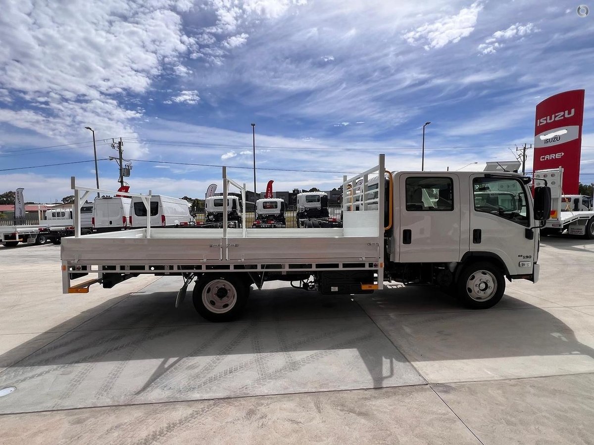2025 Isuzu N Series NQR 88/80-190 AM C42 image 2