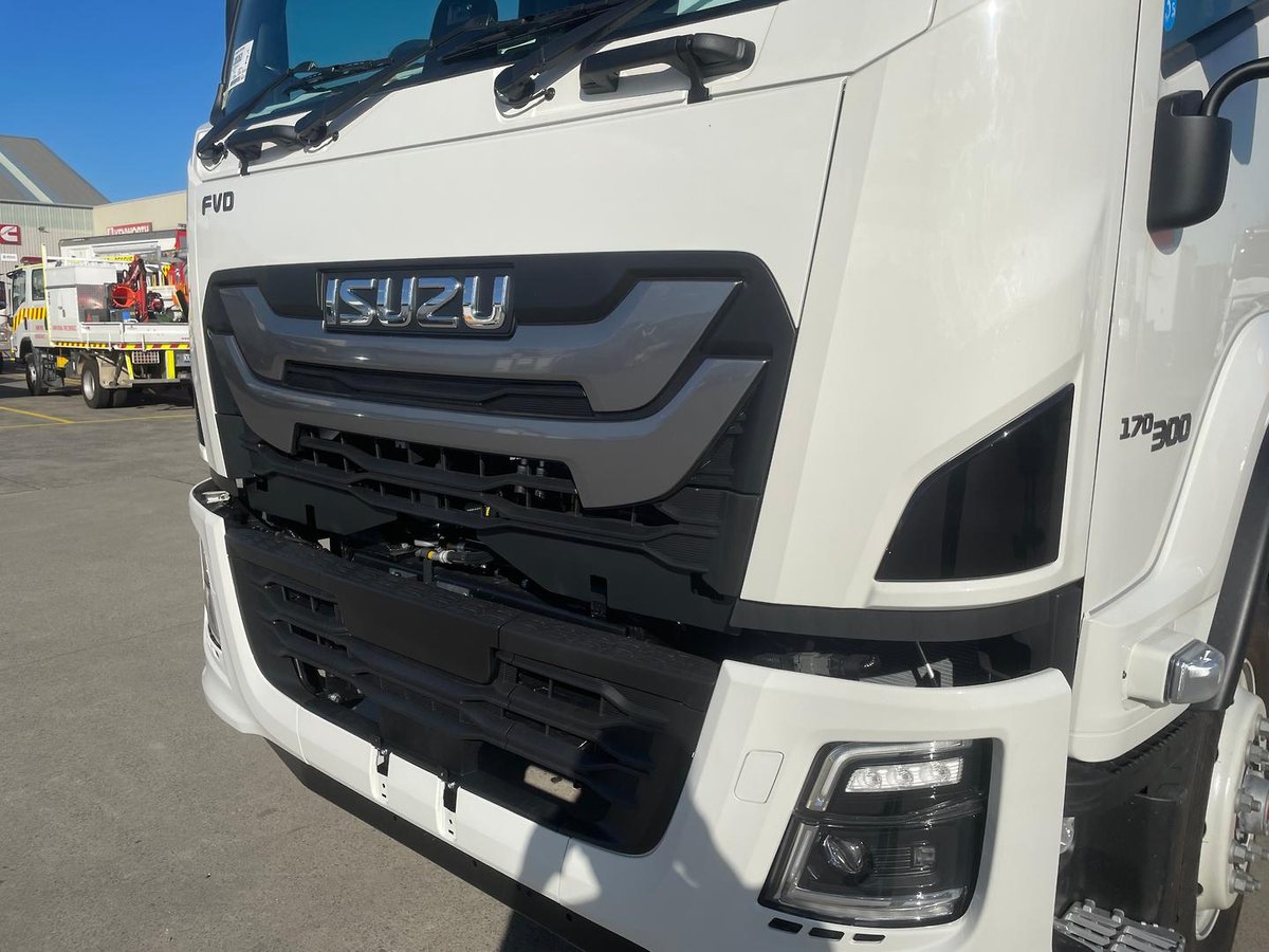 2025 Isuzu Fvd 170-300 At R70 Beavertail image 17