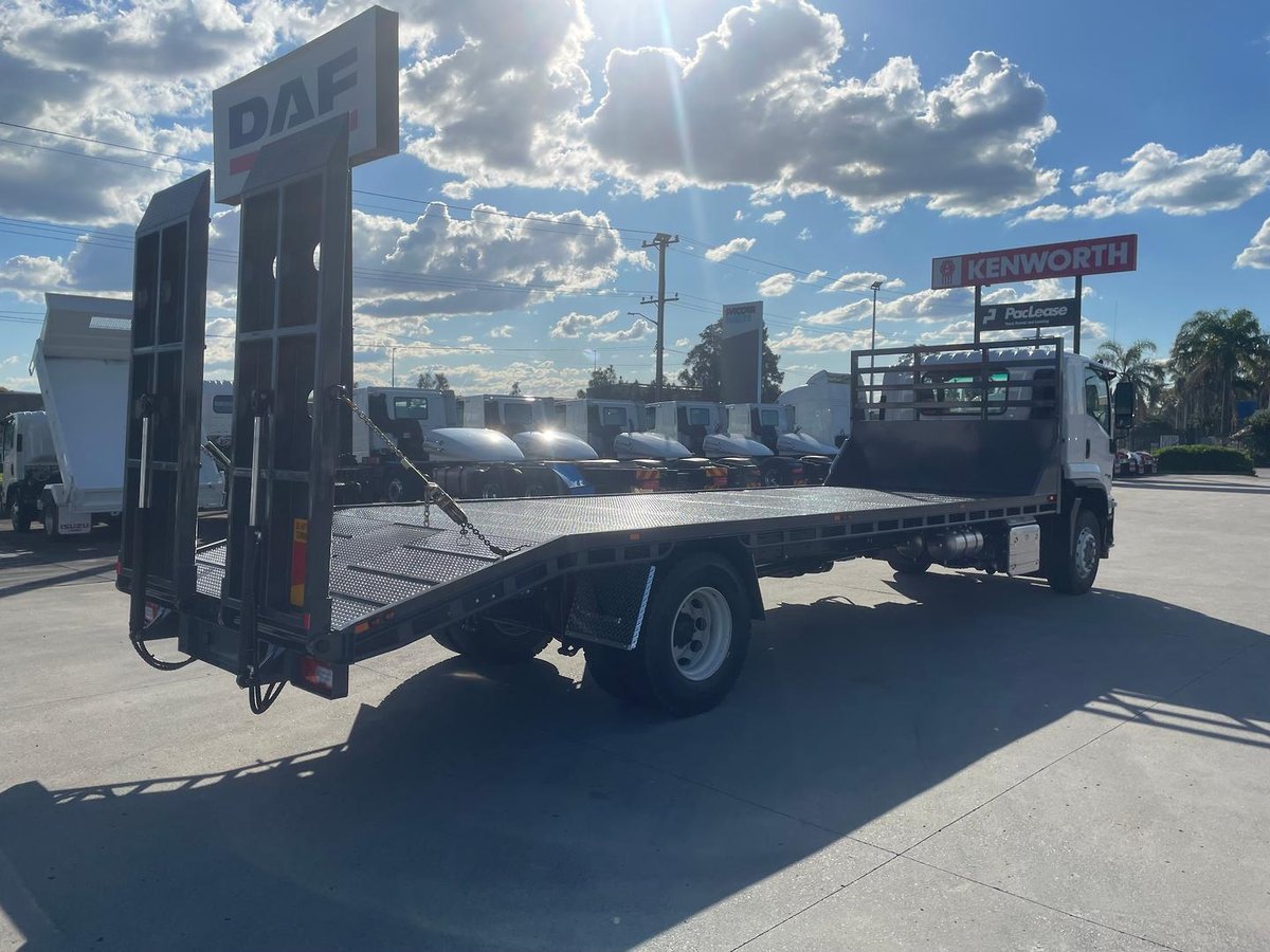 2025 Isuzu Fvd 170-300 At R70 Beavertail image 13