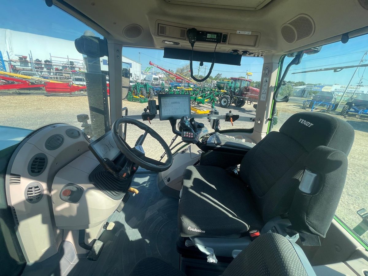 2022 Fendt 933 image 5