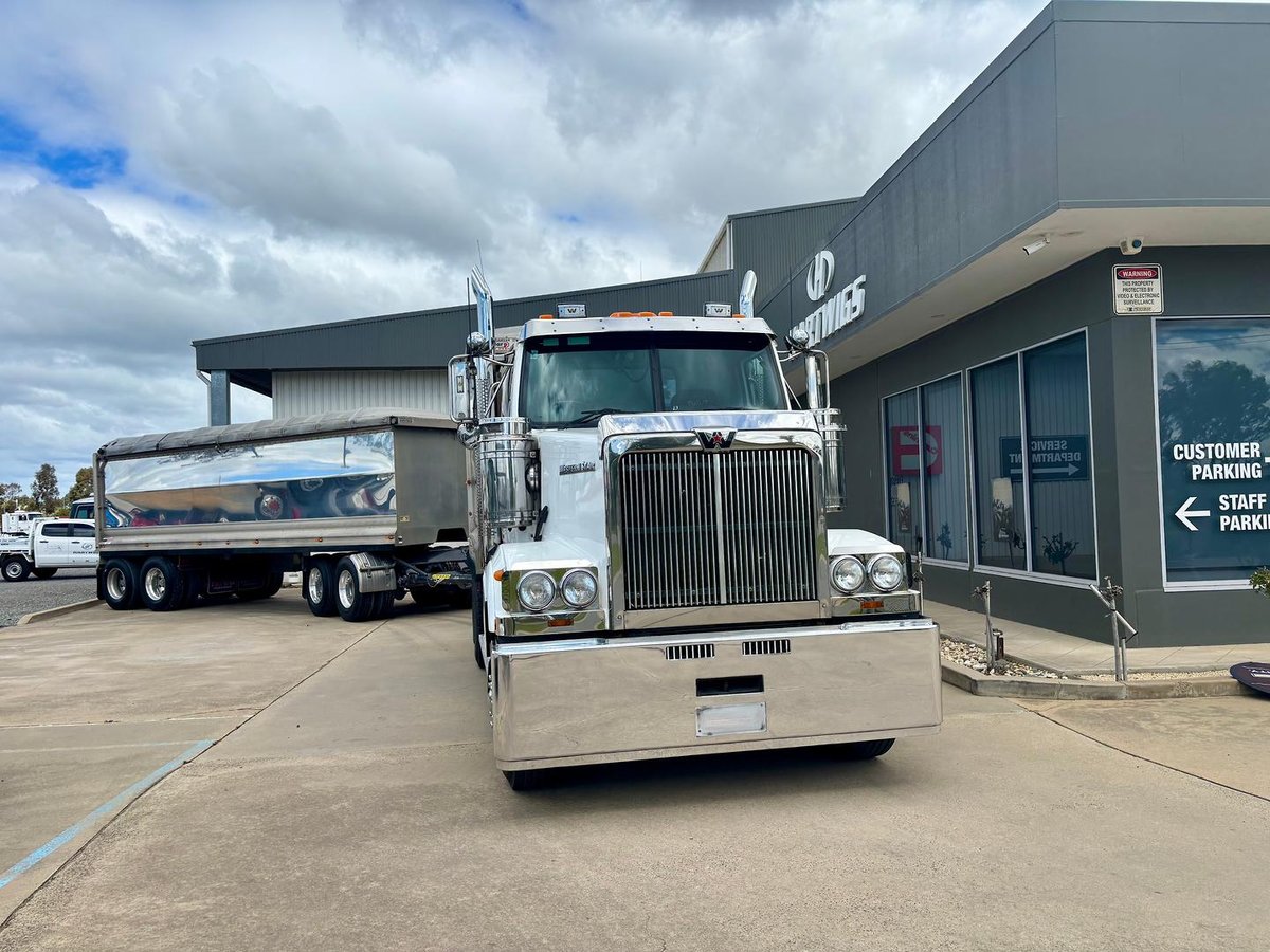 2019 Western Star 4864Fs2 Truck & Dog Trailer 20M Pbs Combo In Stock Now! White