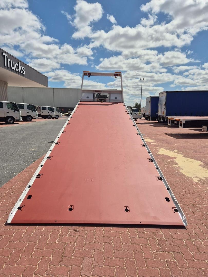 2018 UD Pk240 280 Auto 6X4 Tilt Slide image 21