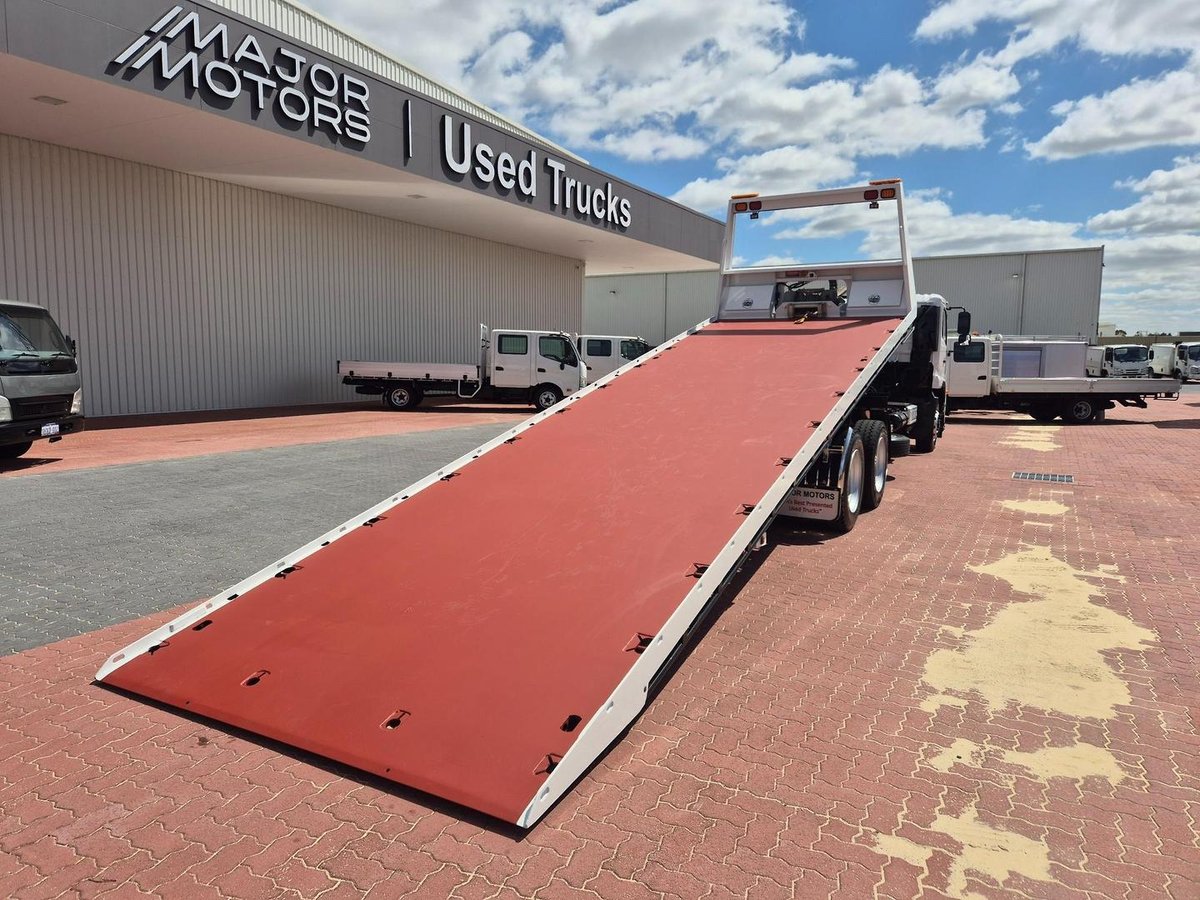 2018 UD Pk240 280 Auto 6X4 Tilt Slide image 26