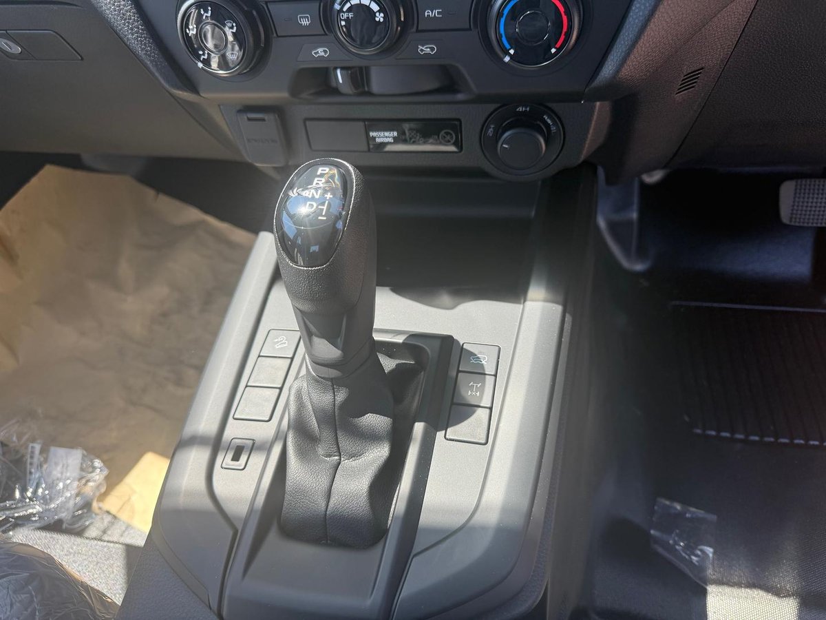 2026 Isuzu D-MAX SX MY25.5 4X4 Dual Range image 21
