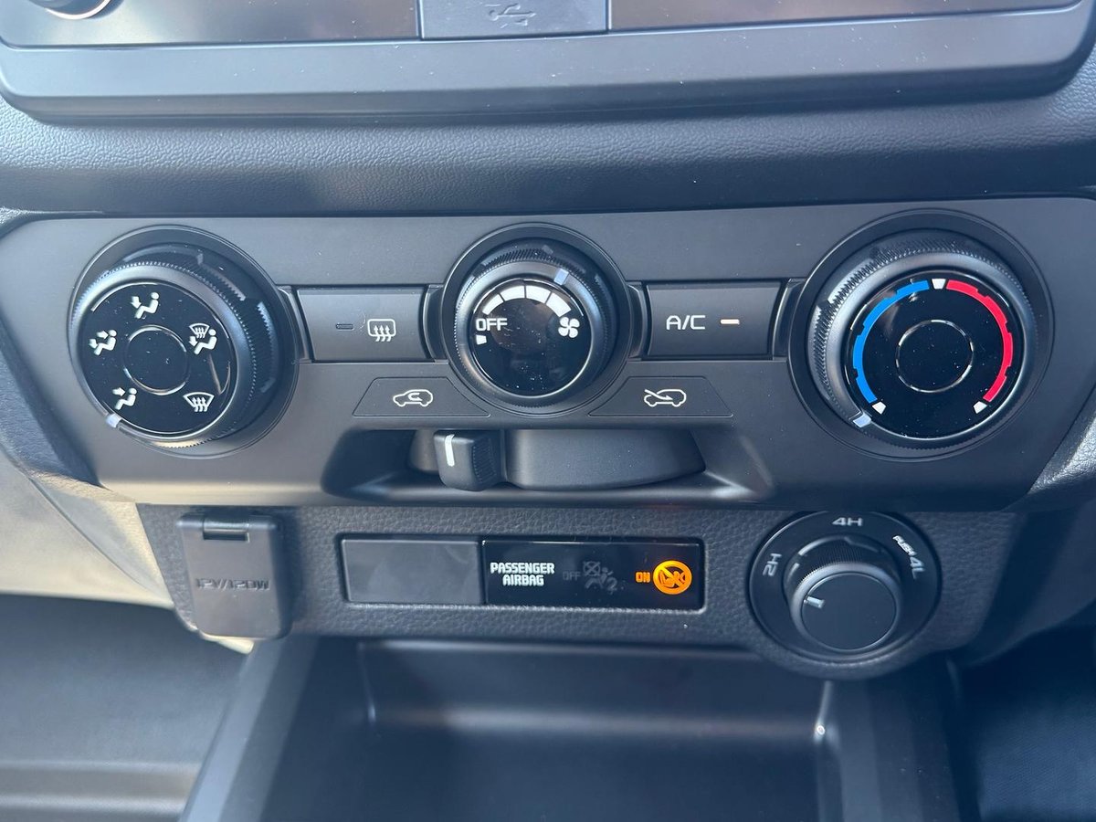 2026 Isuzu D-MAX SX MY25.5 4X4 Dual Range image 13