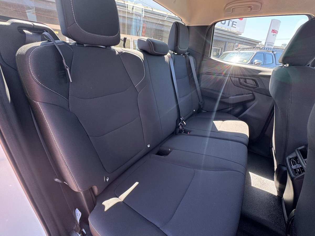 2026 Isuzu D-MAX SX MY25.5 4X4 Dual Range image 16