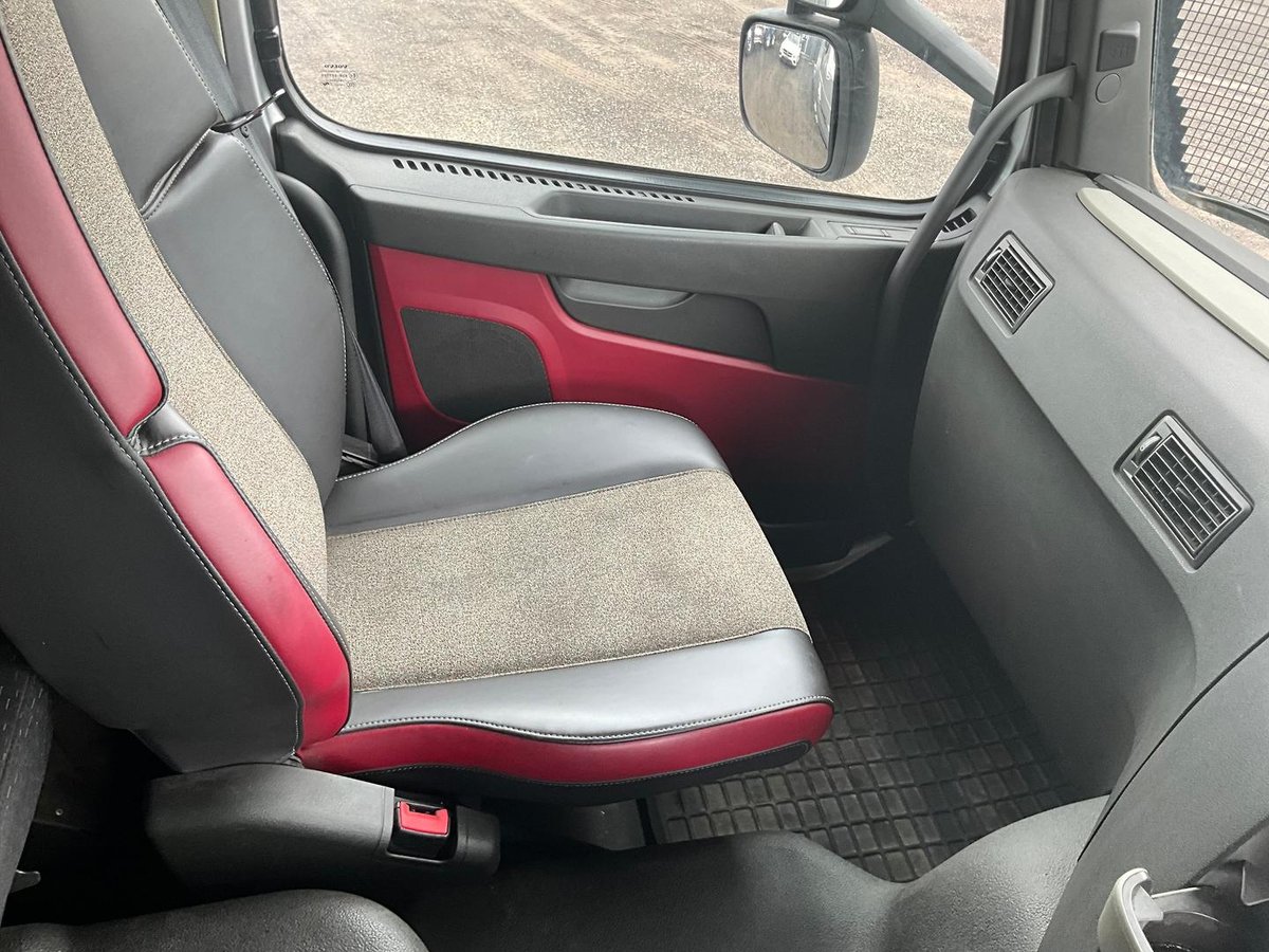 2018 Volvo Fm450 Sleeper. Hist Rwc  $90000+gst Volvo Fm450 Sleeper image 15