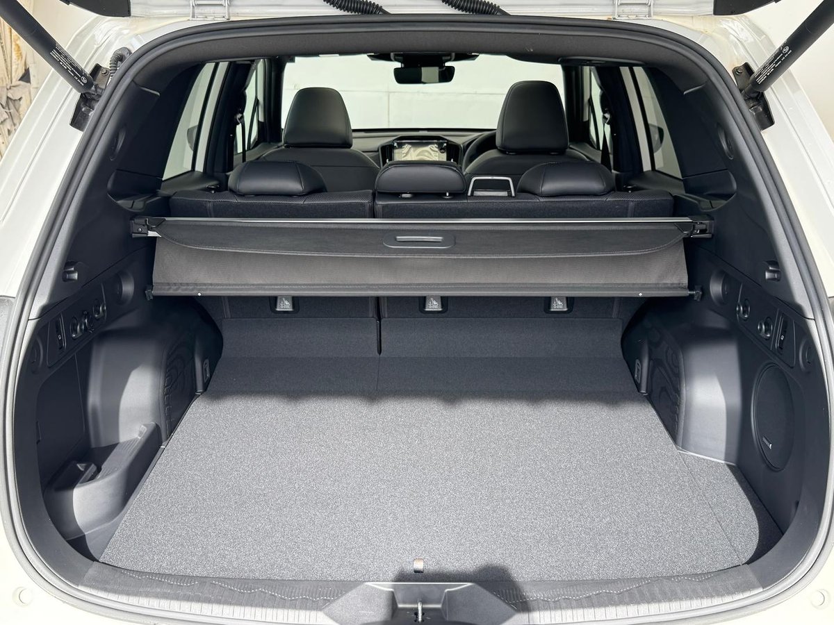 2025 Subaru Forester Hybrid Touring S6 MY26 AWD image 13