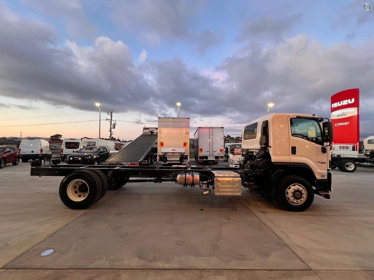 2025 Isuzu F Series FVD 170-300 AT R60 image 2