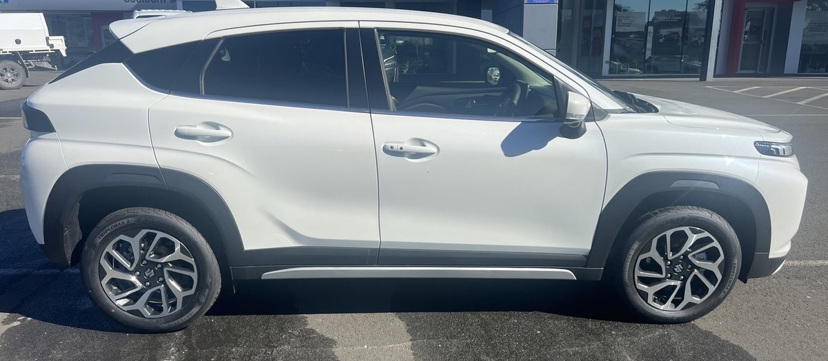 2025 Suzuki Fronx Hybrid KW image 11