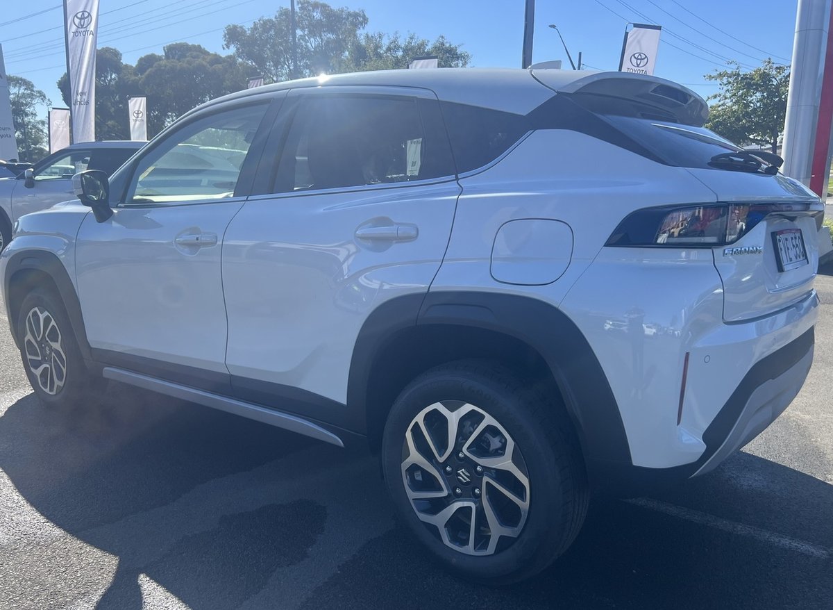 2025 Suzuki Fronx Hybrid KW image 14