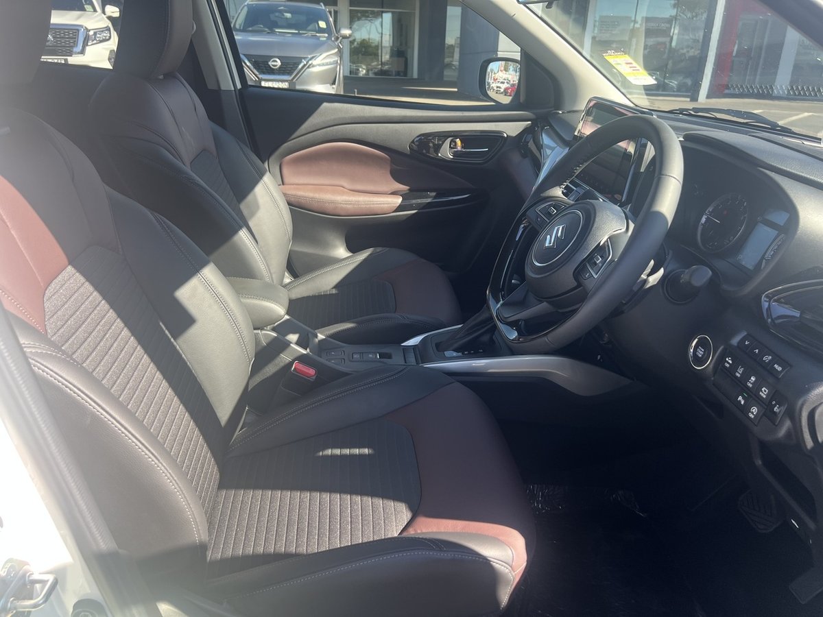2025 Suzuki Fronx Hybrid KW image 19