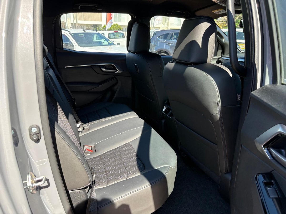 2026 Isuzu D-MAX LS-U+ MY25.5 4X4 Dual Range image 16