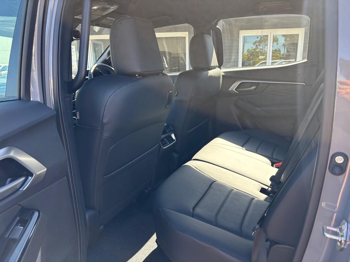 2026 Isuzu D-MAX LS-U+ MY25.5 4X4 Dual Range image 15