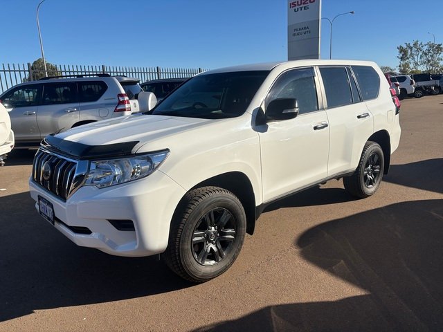 2021 Toyota Prado PRADO DSL WGN AT GX 4277430 005 Glacier White