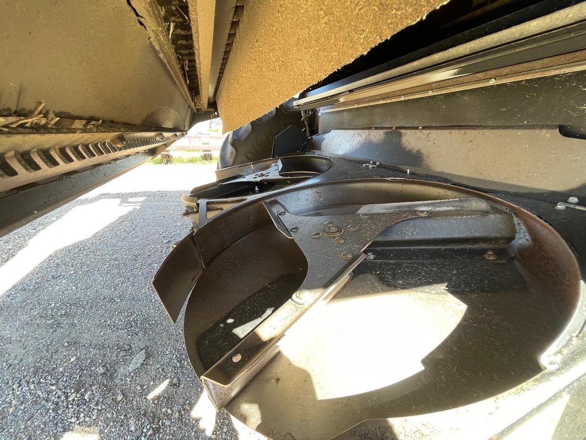 2016 New Holland Cr 9.90 image 12