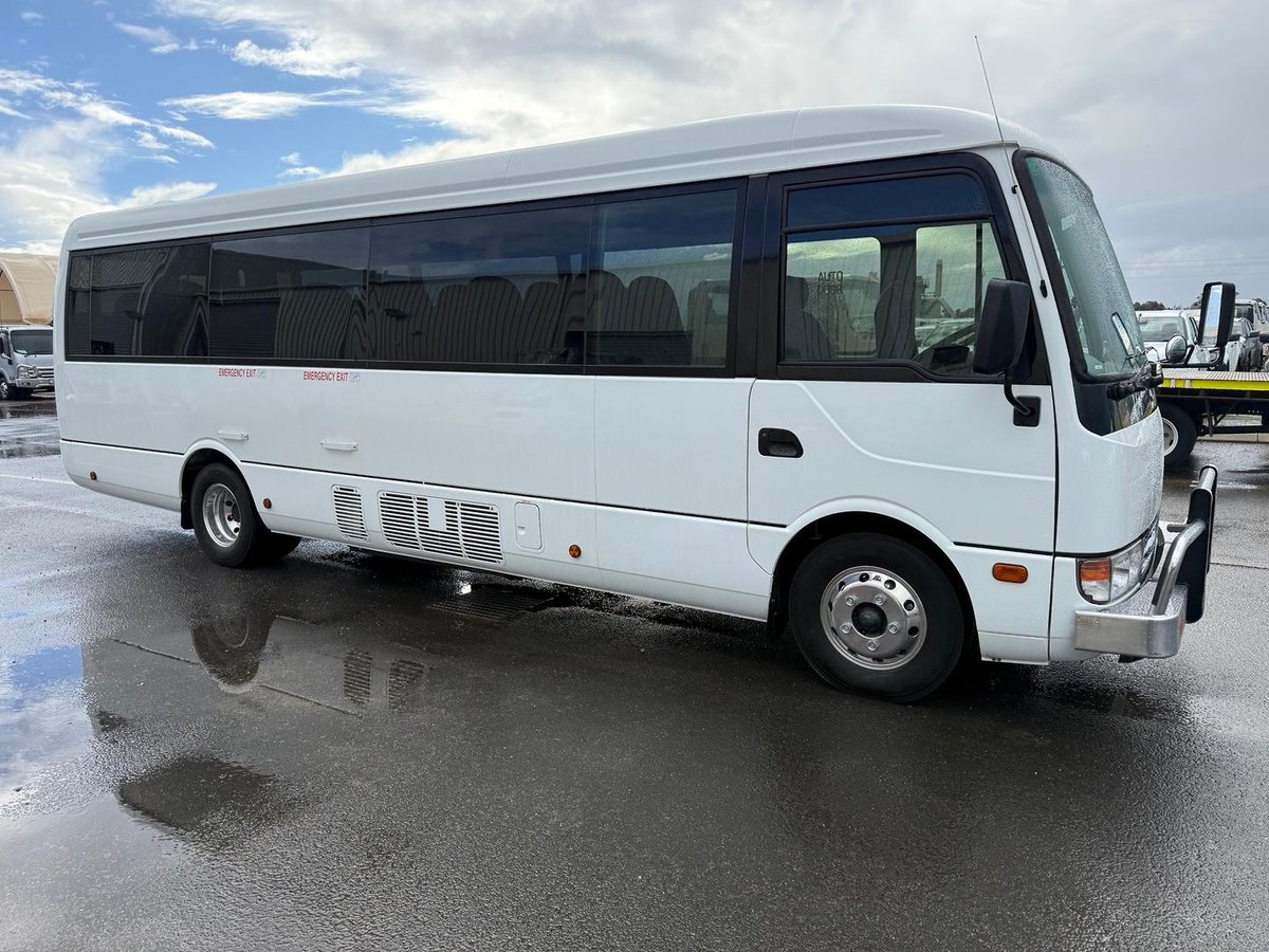 2020 Fuso Rosa Deluxe image 9