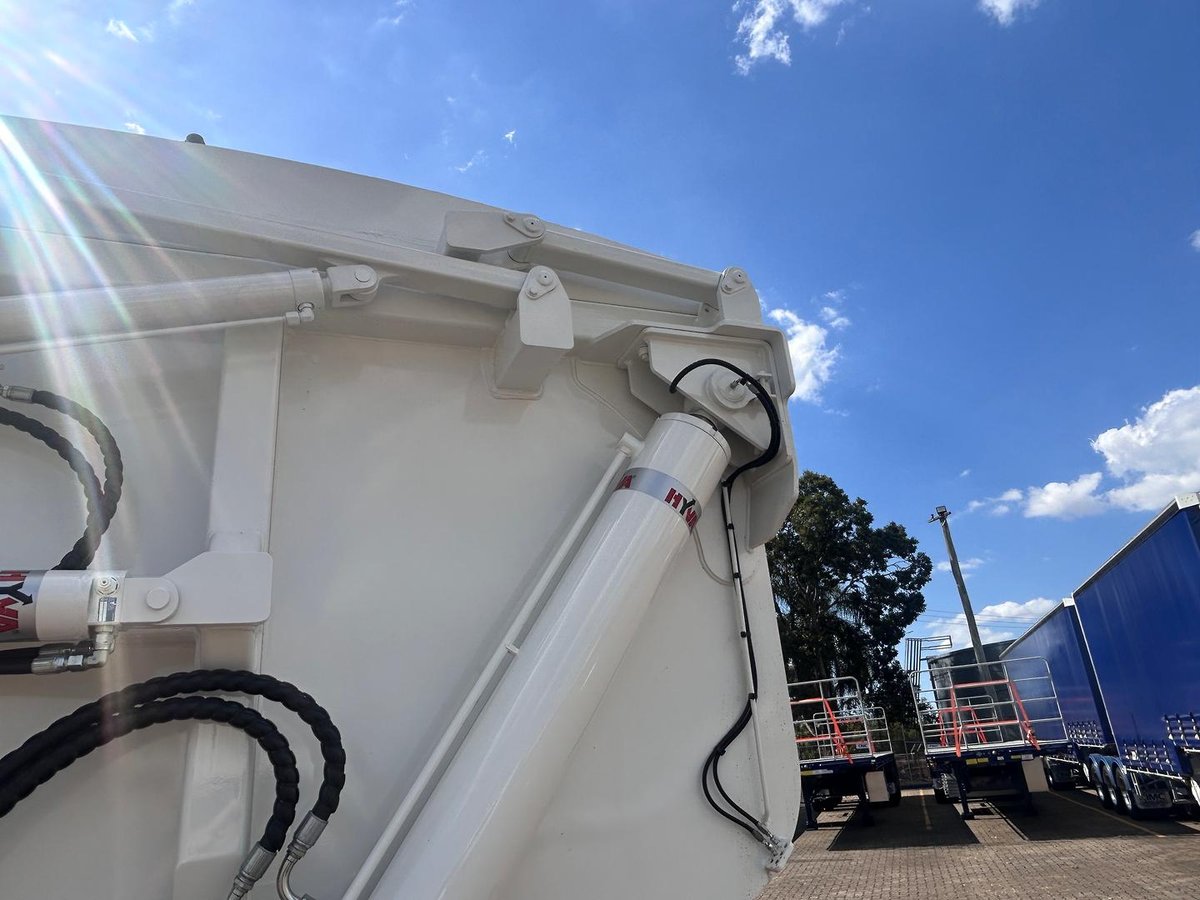 2026 GTE Side Tipper image 15