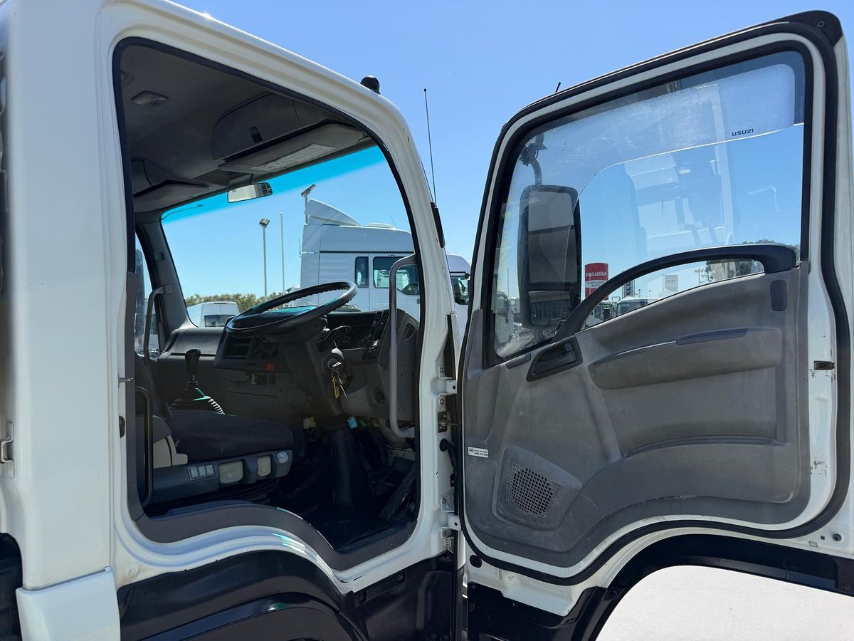 2011 Isuzu Frr500 FRR 500 image 11
