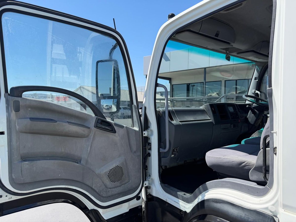 2011 Isuzu Frr500 FRR 500 image 16