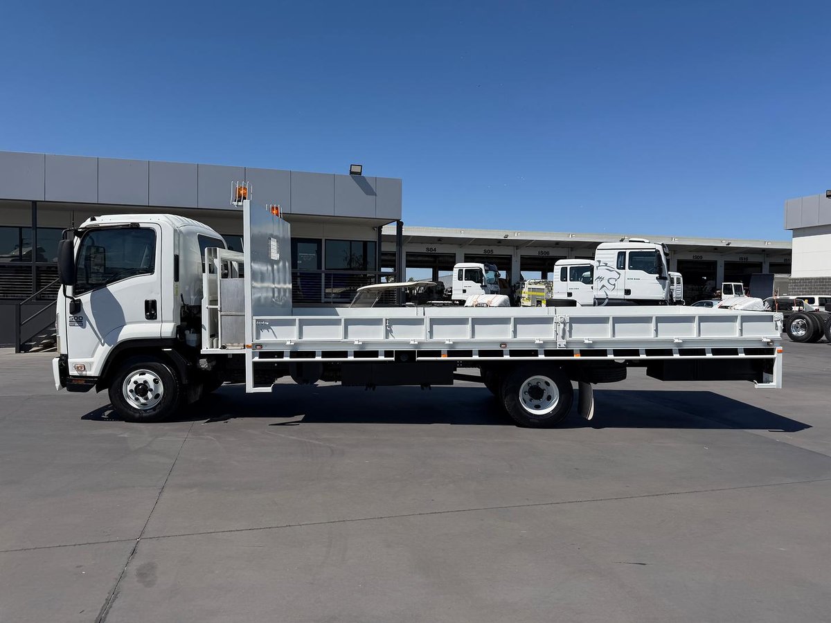 2011 Isuzu Frr500 FRR 500 image 4