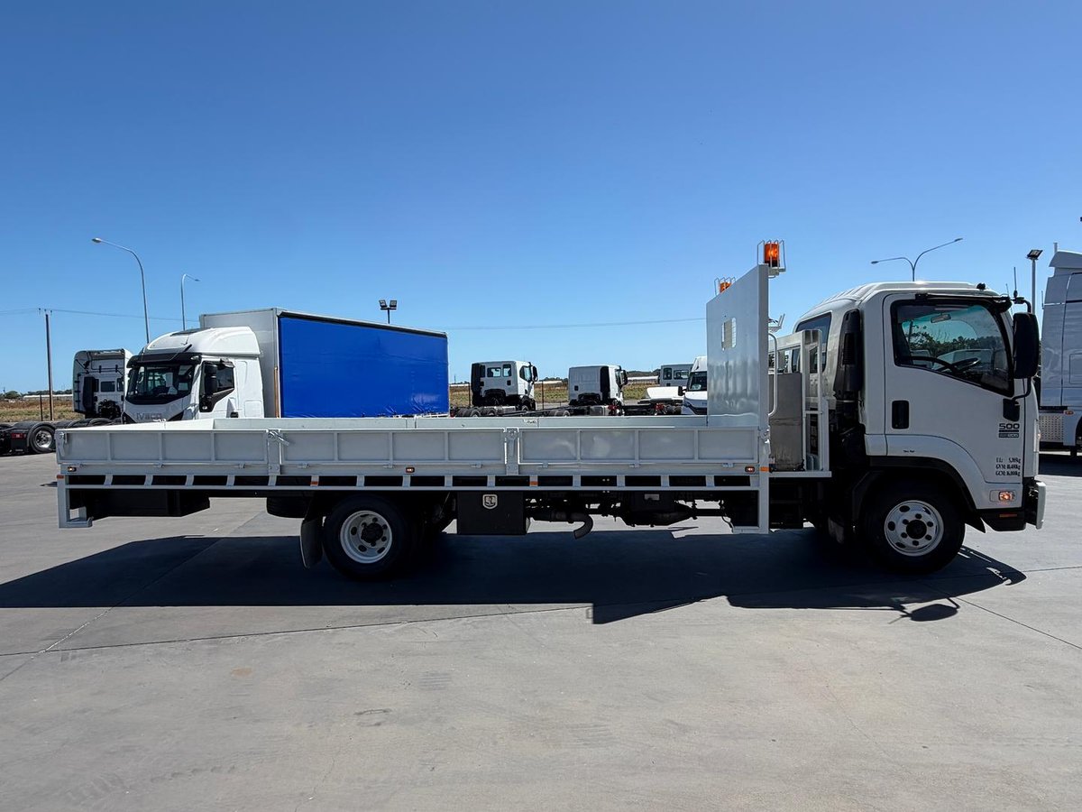 2011 Isuzu Frr500 FRR 500 image 7