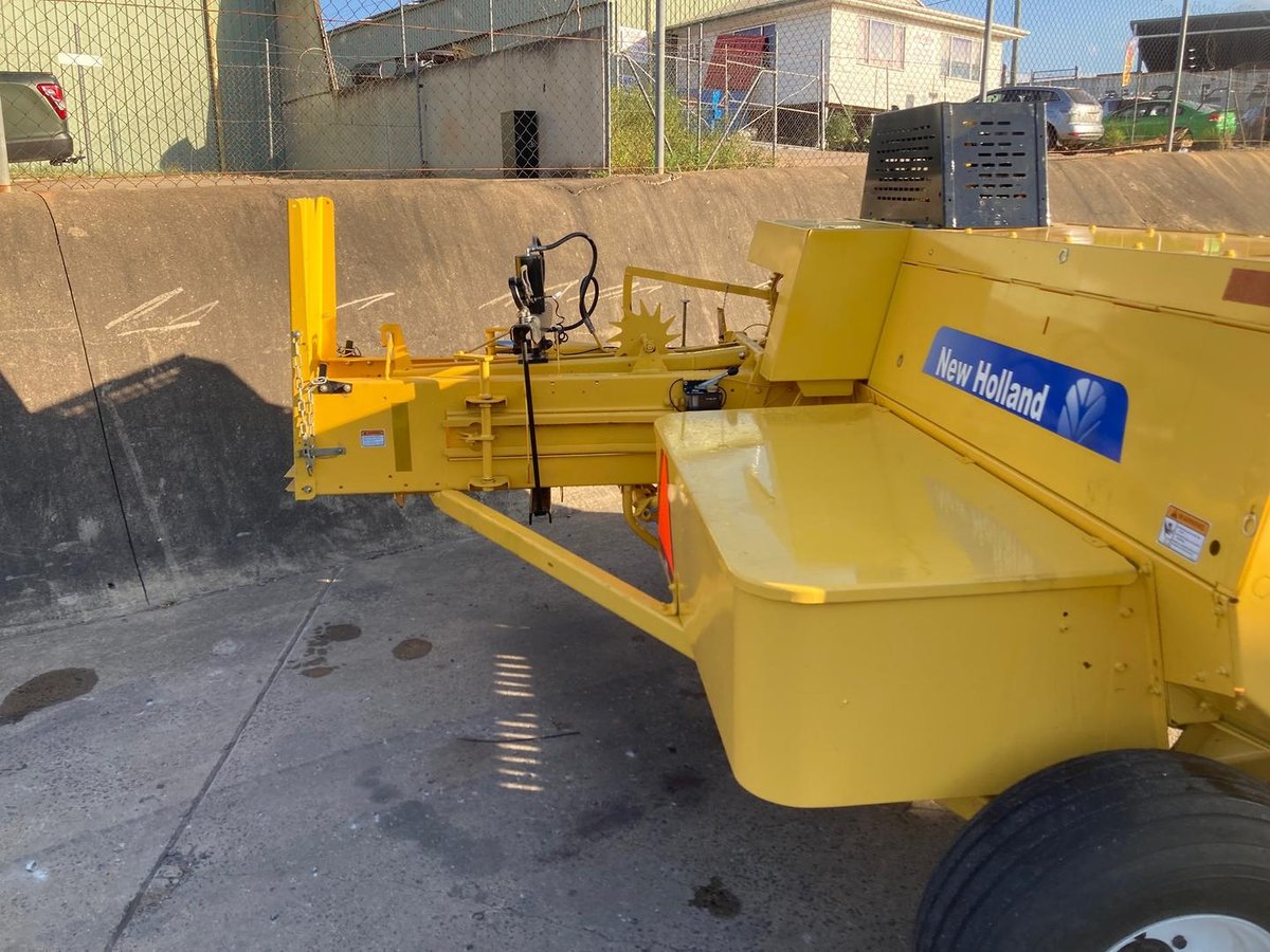 2025 New Holland 5070 image 21