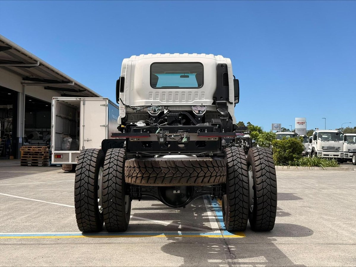 2026 Isuzu F Series image 6