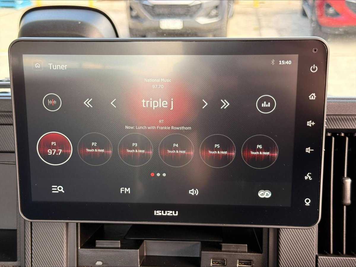 2026 Isuzu F Series image 31