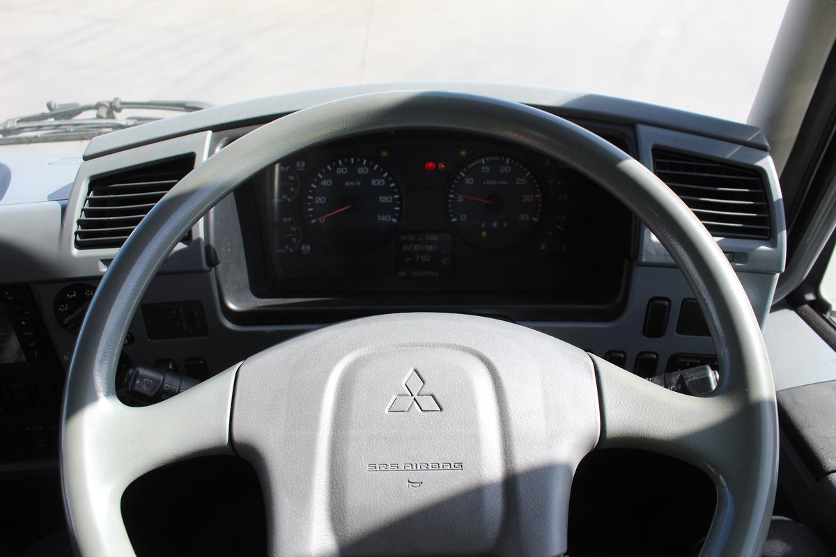 2015 Mitsubishi Fighter 1627 FUSO image 15