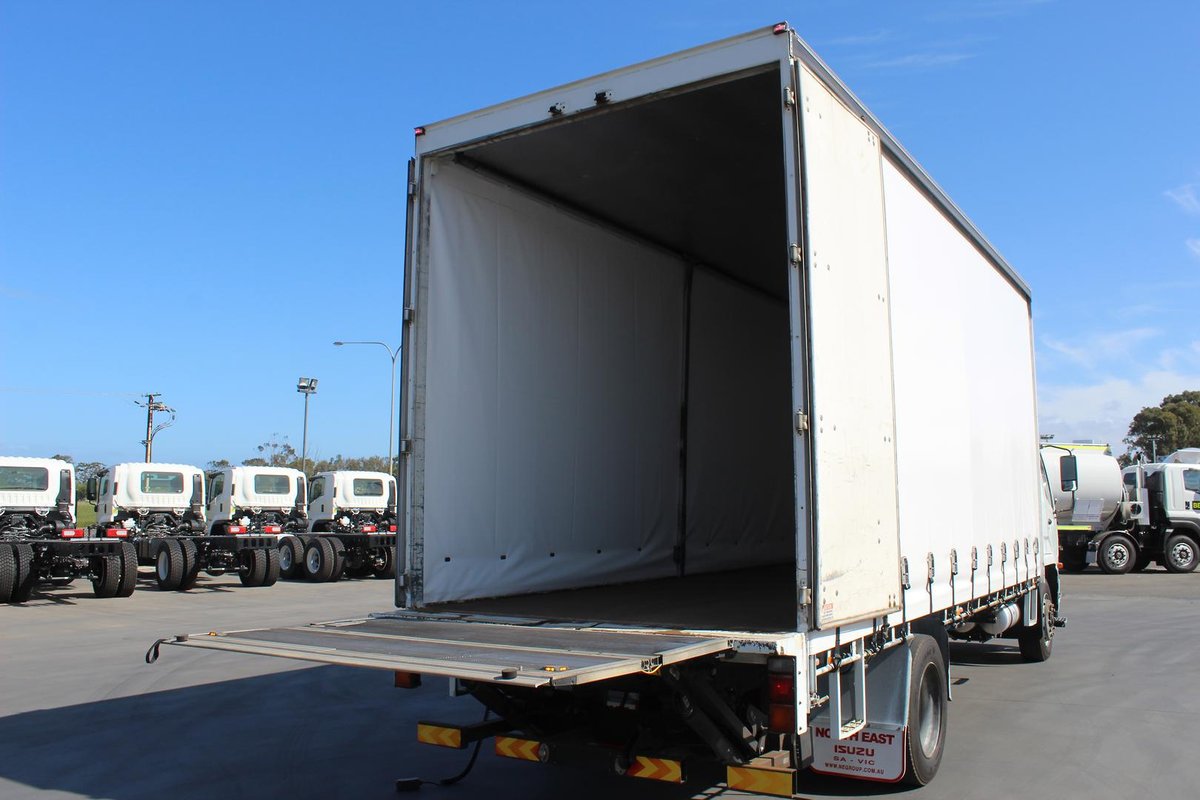 2015 Mitsubishi Fighter 1627 FUSO image 11