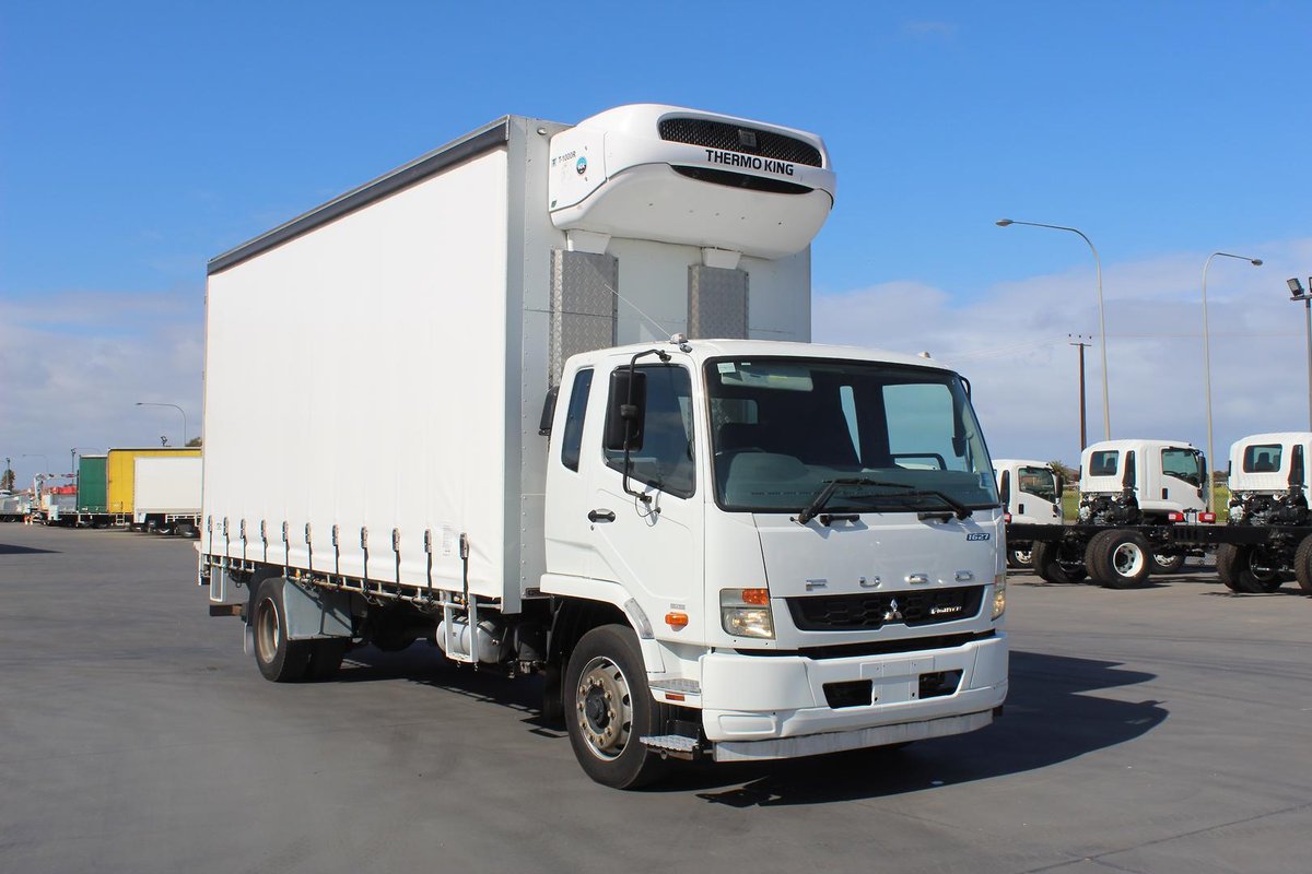 2015 Mitsubishi Fighter 1627 FUSO image 8