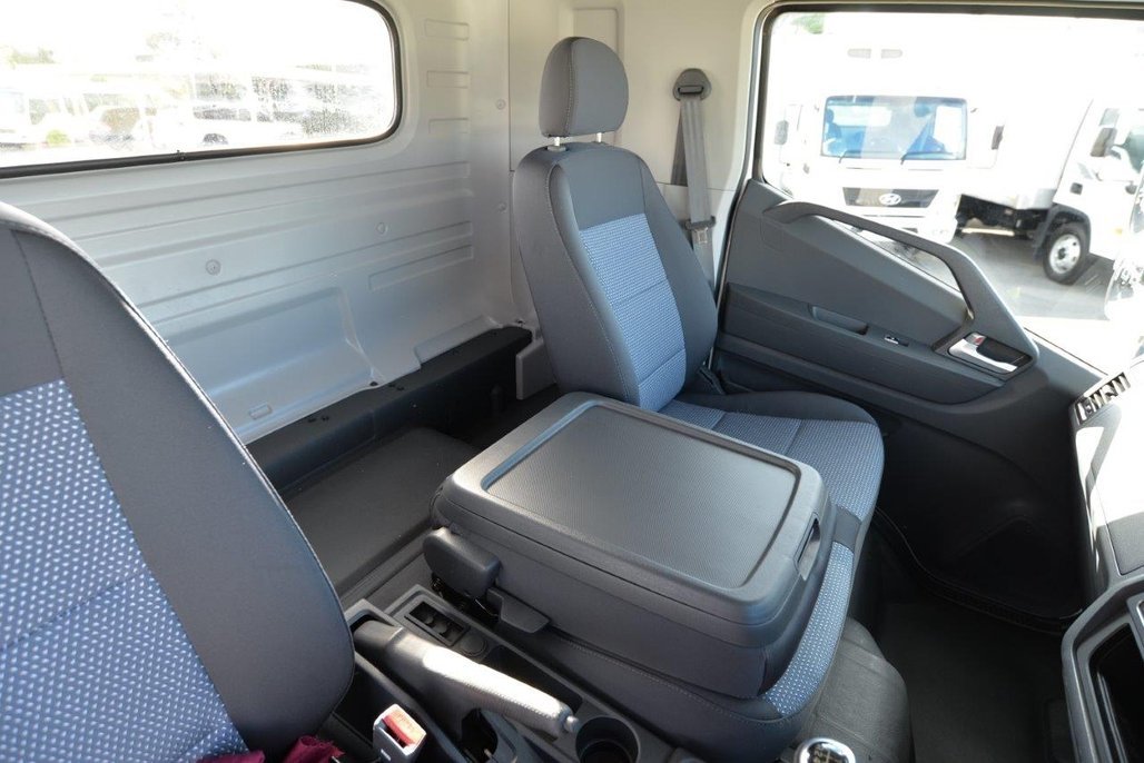2025 Hyundai Ex8 Elwb image 13