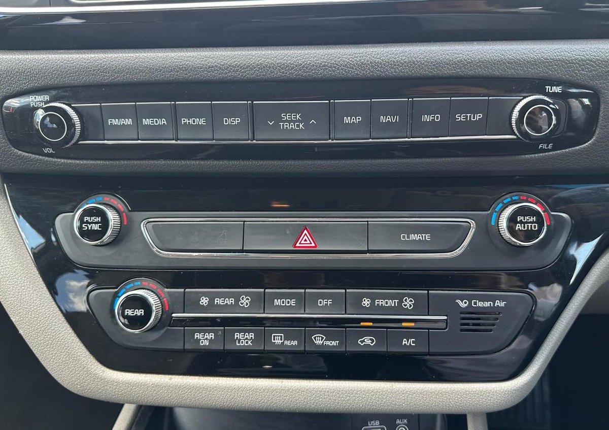 2017 Kia Carnival SLi YP MY17 image 23