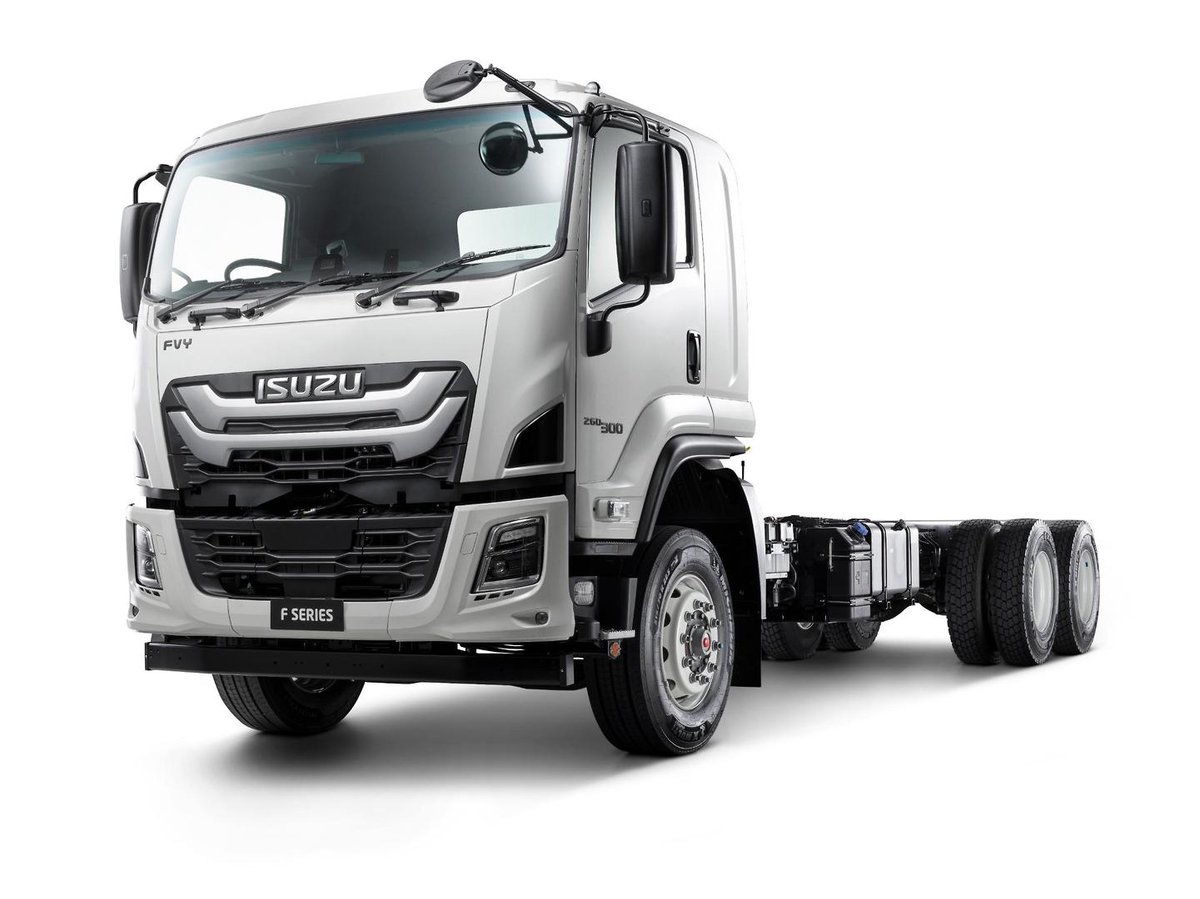 2026 Isuzu F Series image 3