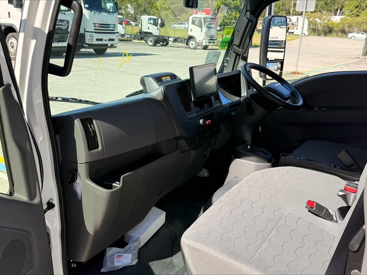 2026 Isuzu N Series image 29