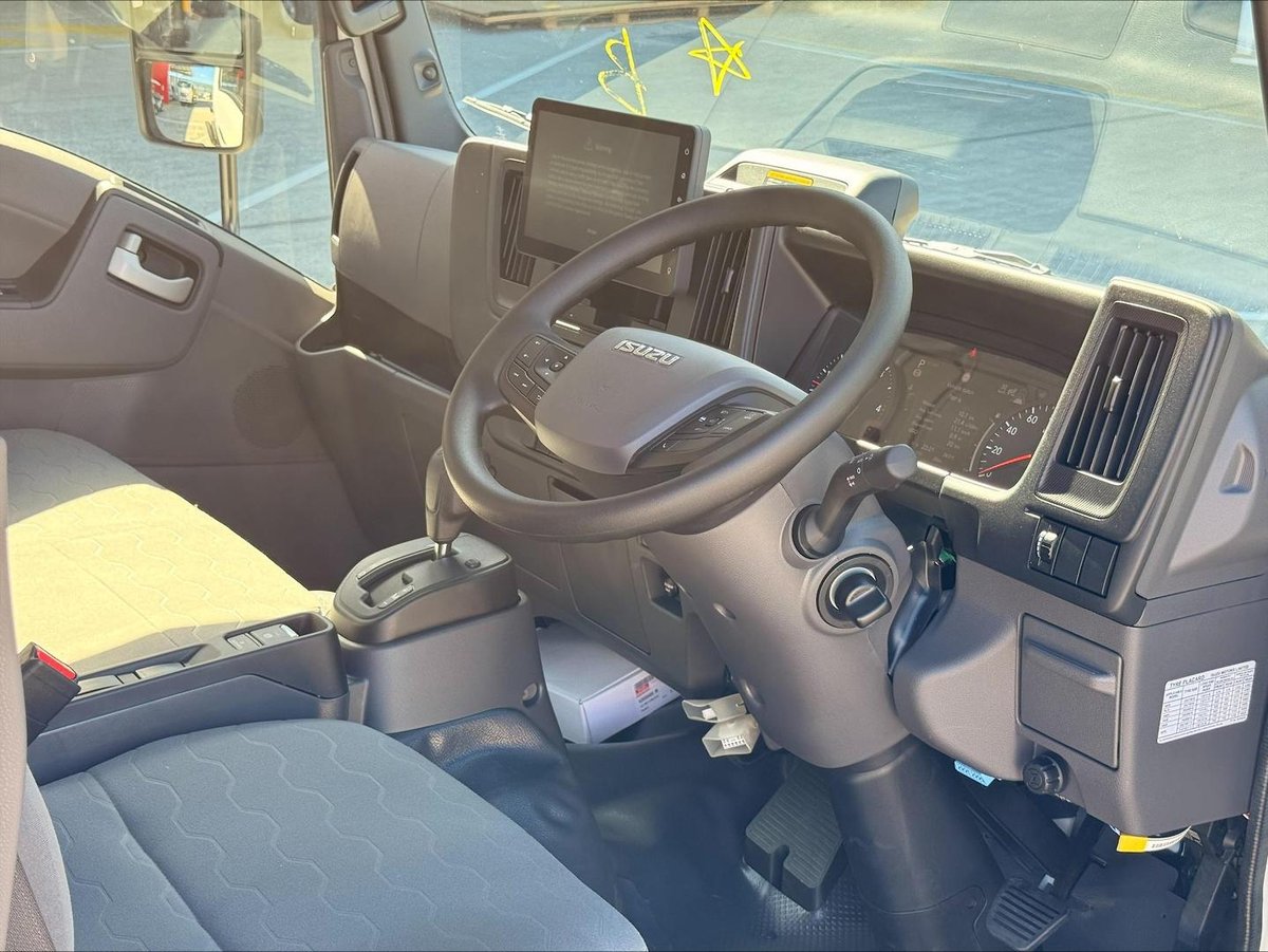 2026 Isuzu N Series image 18