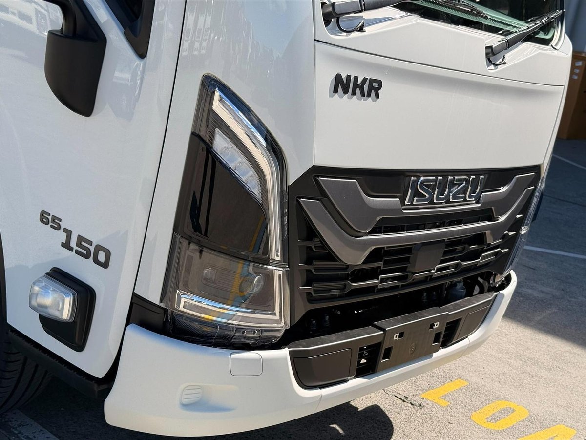 2026 Isuzu N Series image 10