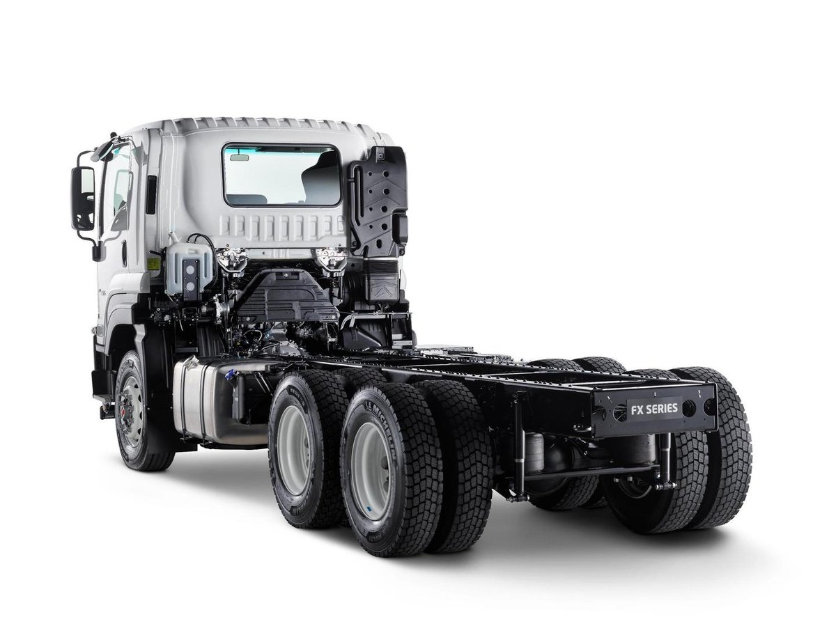 2026 Isuzu F Series image 6
