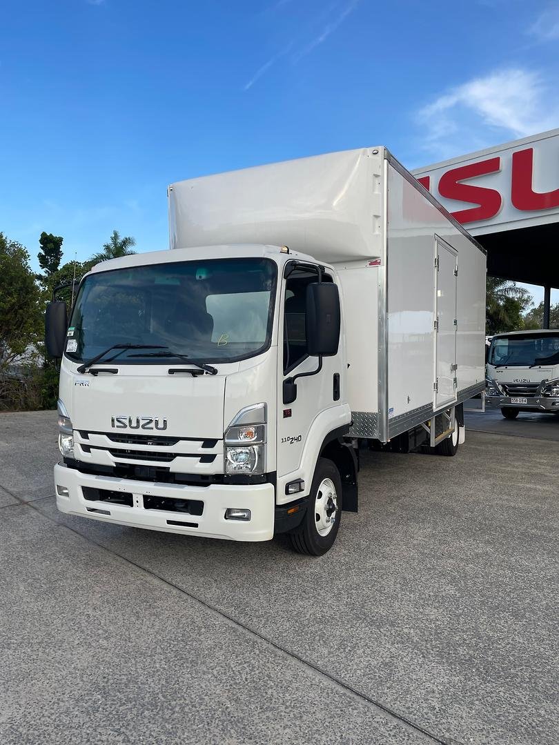 2025 Isuzu F Series FRR110-240 image 3