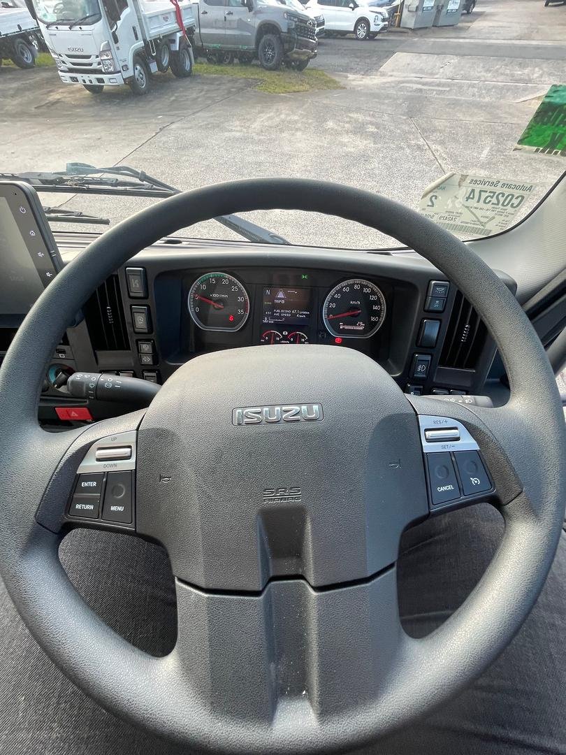 2025 Isuzu F Series FRR110-240 image 11