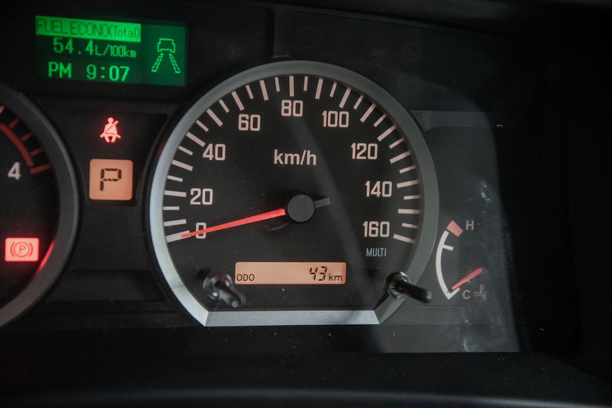 2025 Isuzu N Series NNR 45 150 image 14
