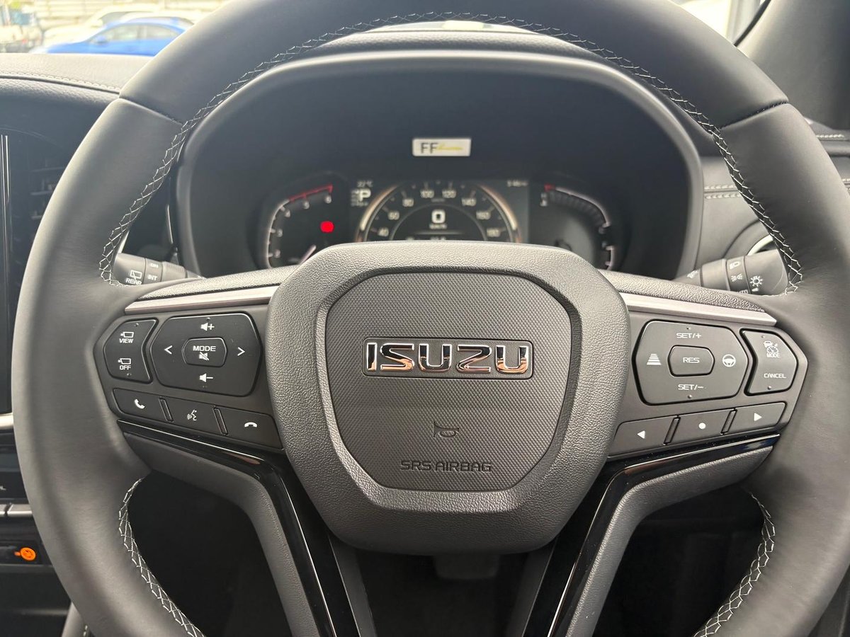 2026 Isuzu MU-X LS-T MY25.5 4X4 Dual Range image 11
