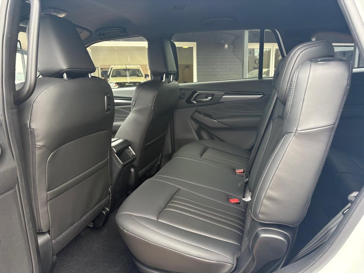 2026 Isuzu MU-X LS-T MY25.5 4X4 Dual Range image 26