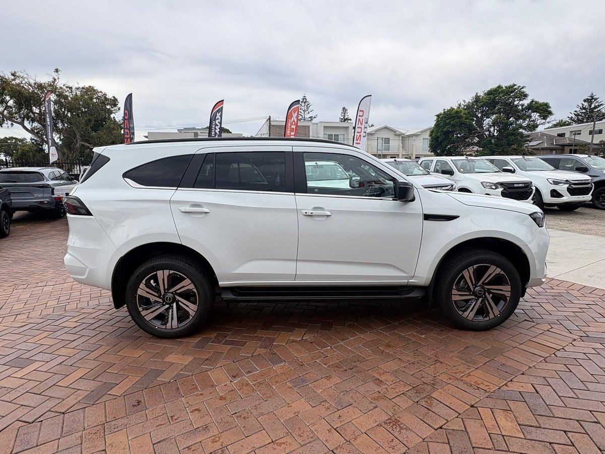 2026 Isuzu MU-X LS-T MY25.5 4X4 Dual Range image 9